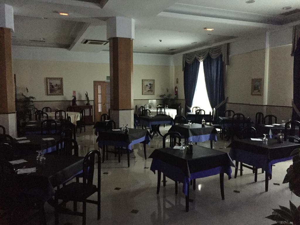 Hotel Ciudad De Фуэнлабрада Экстерьер фото