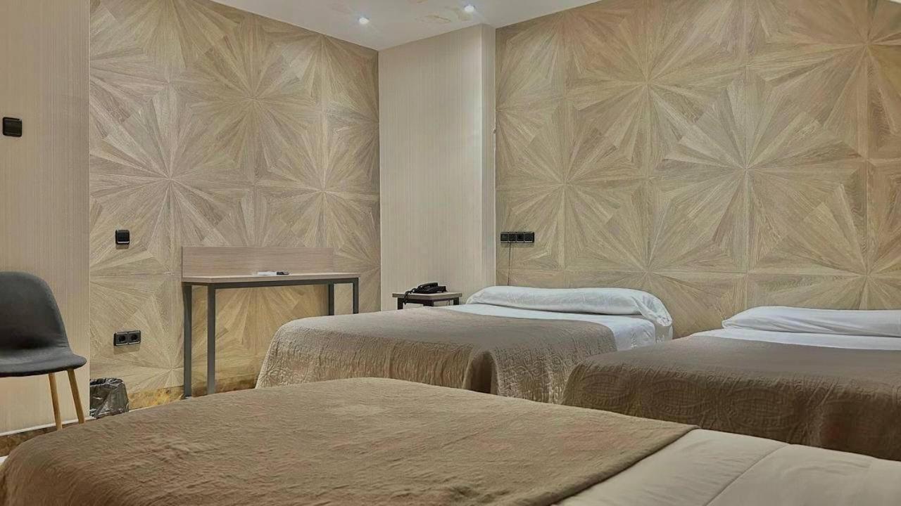 Hotel Ciudad De Фуэнлабрада Экстерьер фото