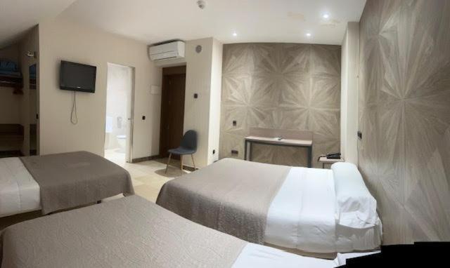 Hotel Ciudad De Фуэнлабрада Экстерьер фото