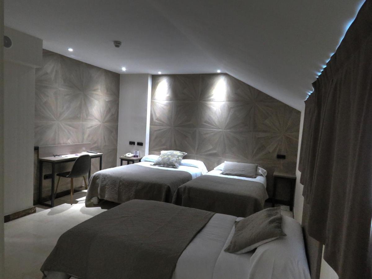 Hotel Ciudad De Фуэнлабрада Экстерьер фото