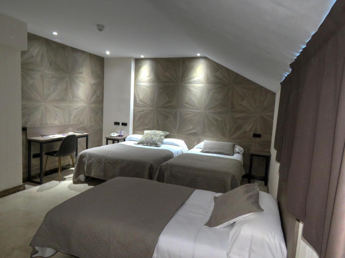 Hotel Ciudad De Фуэнлабрада Экстерьер фото